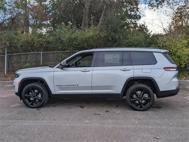 new 2025 Jeep Grand Cherokee L car, priced at $41,175