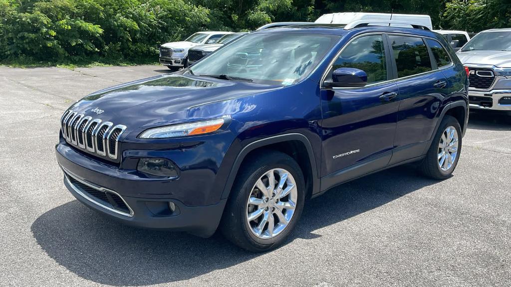 used 2016 Jeep Cherokee car, priced at $15,959