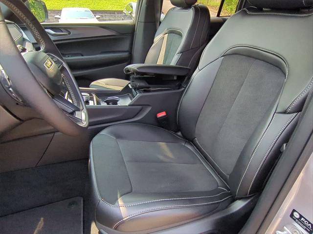 new 2025 Jeep Grand Cherokee car, priced at $39,375