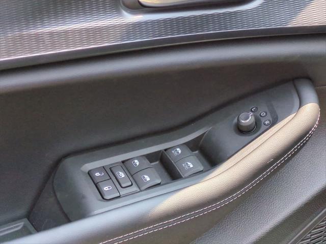 new 2025 Jeep Grand Cherokee car, priced at $39,375