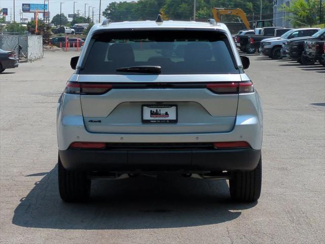 new 2025 Jeep Grand Cherokee car, priced at $39,375