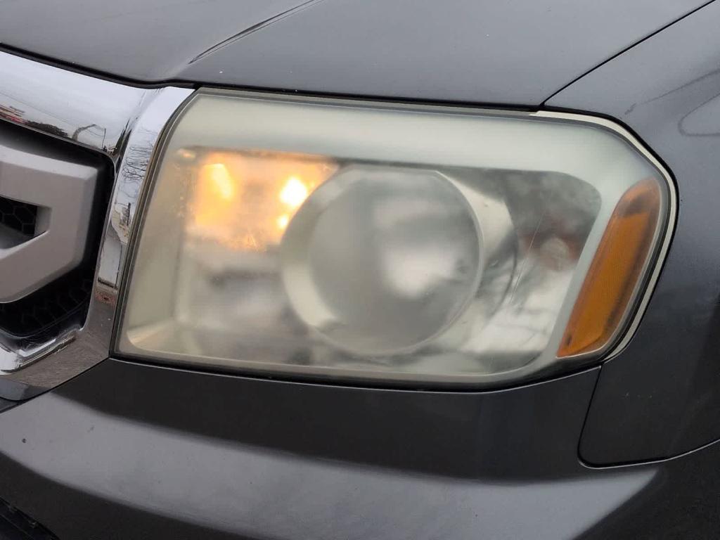 used 2011 Honda Pilot car, priced at $3,000