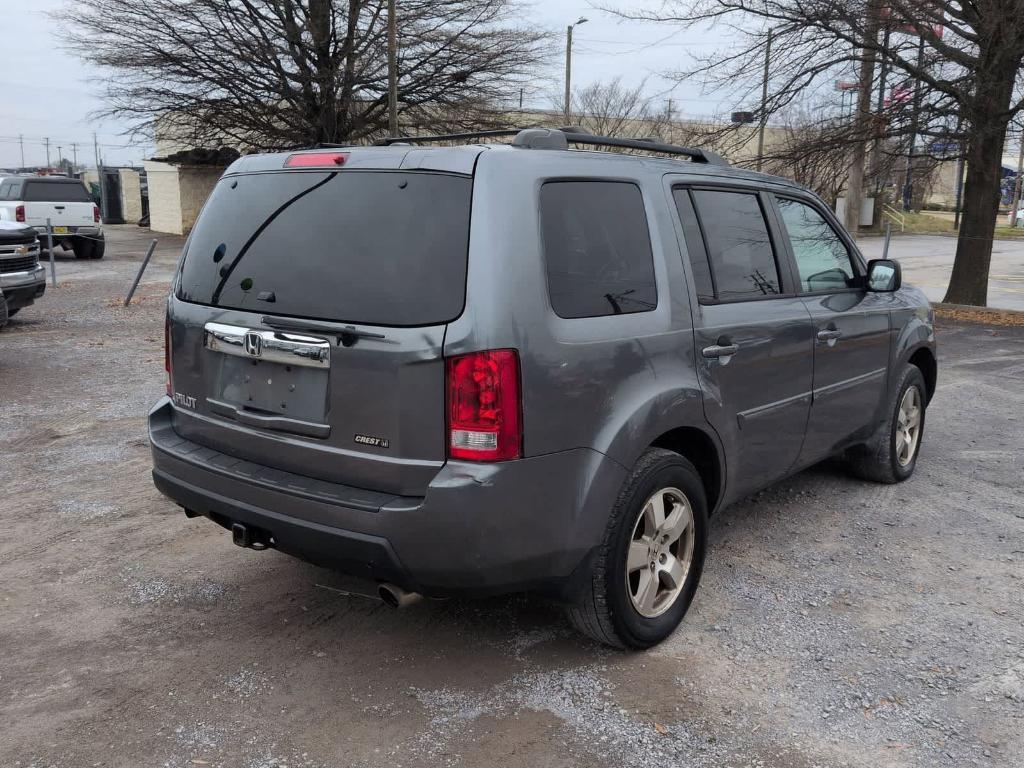 used 2011 Honda Pilot car, priced at $3,000