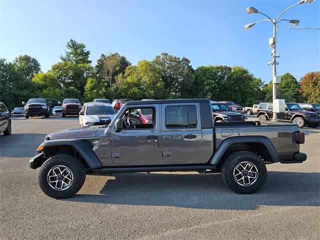 new 2024 Jeep Gladiator car, priced at $47,500