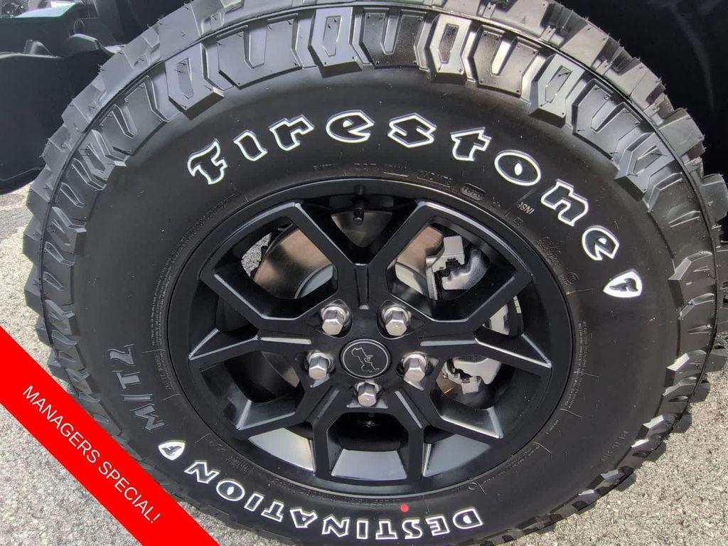 new 2025 Jeep Gladiator car, priced at $40,180