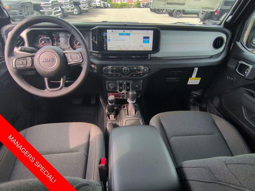 new 2025 Jeep Gladiator car, priced at $40,180