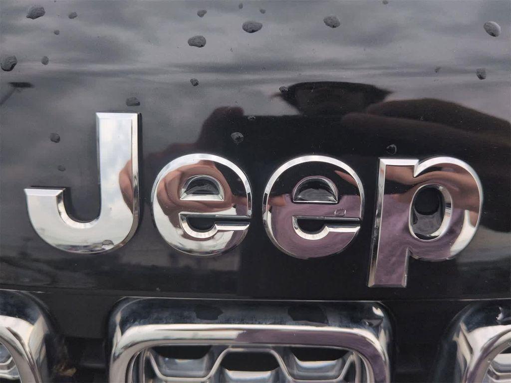 used 2020 Jeep Grand Cherokee car, priced at $19,500