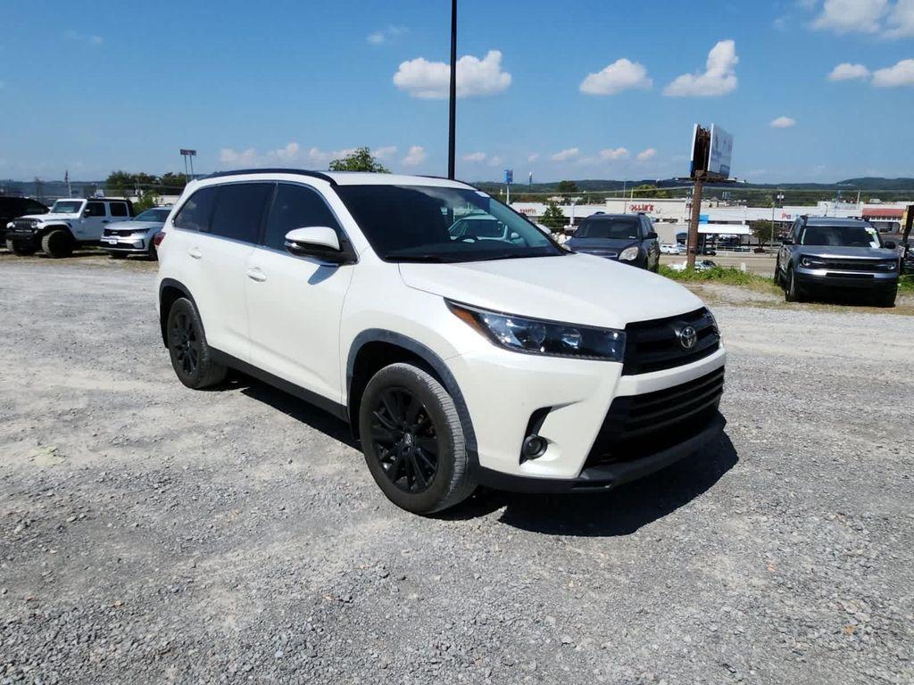 used 2019 Toyota Highlander car, priced at $26,995