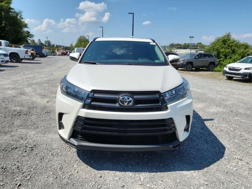 used 2019 Toyota Highlander car, priced at $26,995