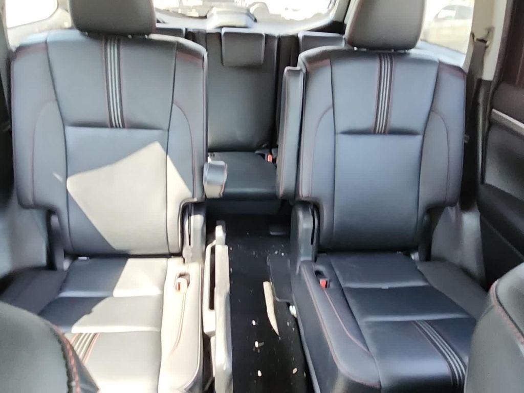 used 2019 Toyota Highlander car, priced at $26,995