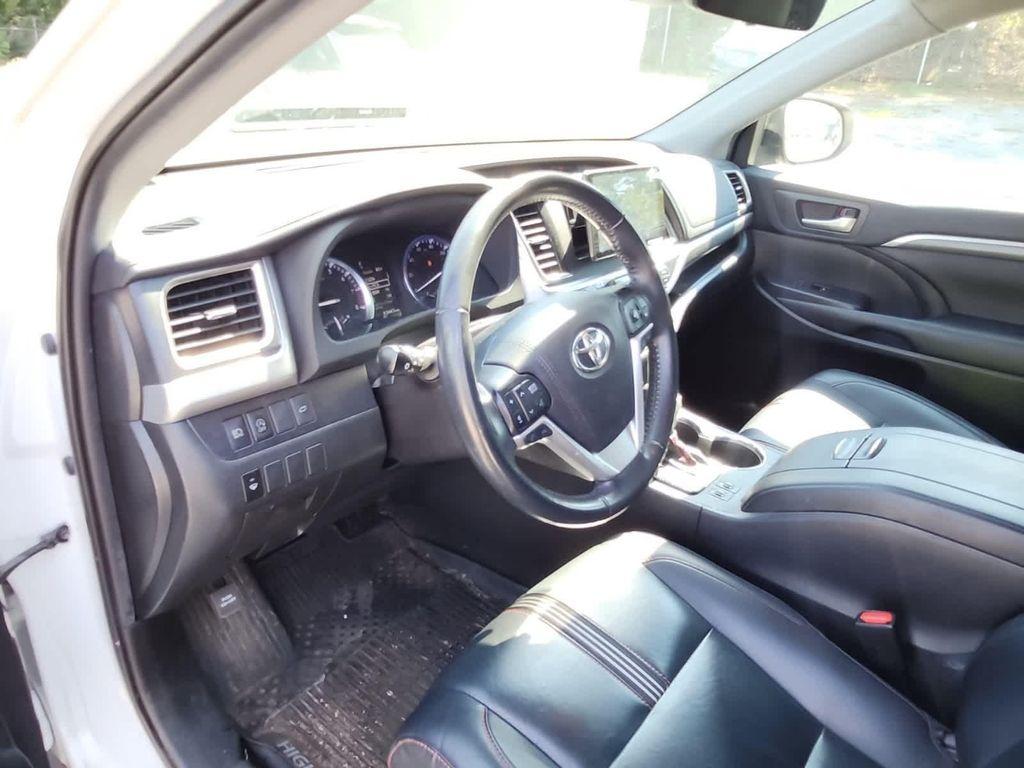 used 2019 Toyota Highlander car, priced at $26,995