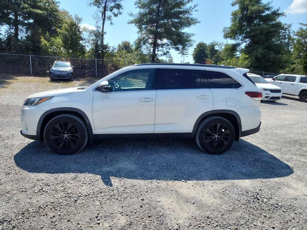 used 2019 Toyota Highlander car, priced at $26,995