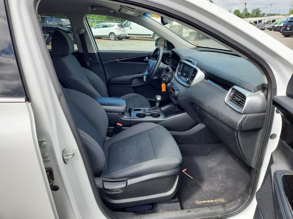 used 2019 Kia Sorento car, priced at $17,495