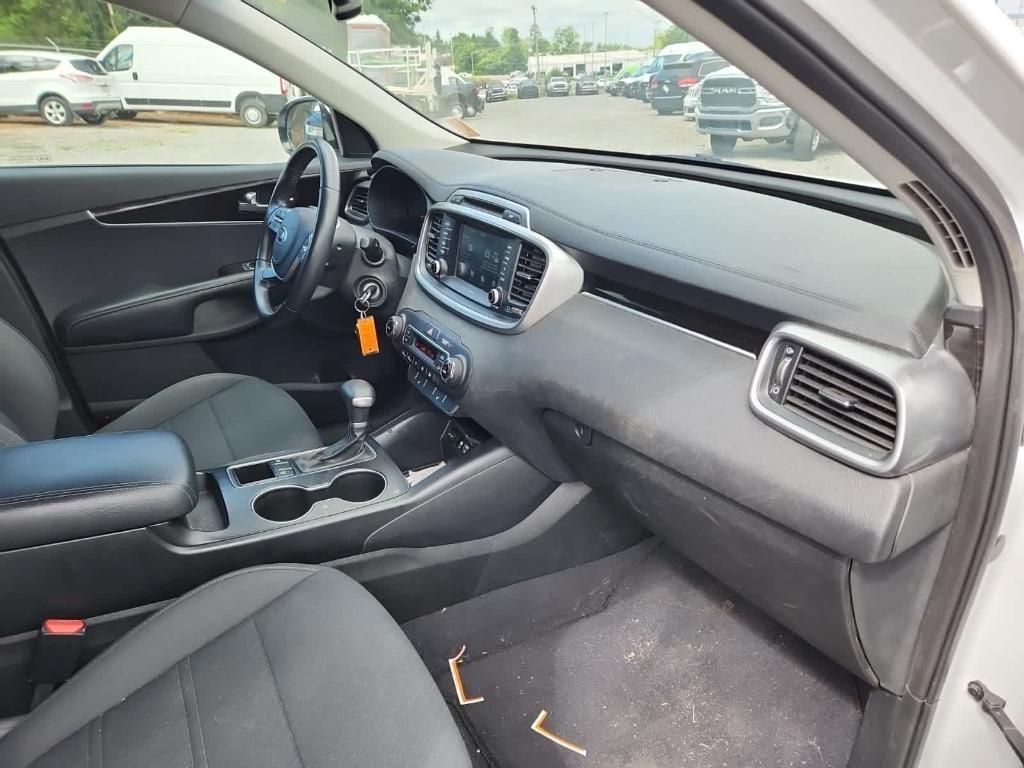 used 2019 Kia Sorento car, priced at $17,495