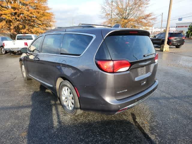 used 2017 Chrysler Pacifica car, priced at $15,575