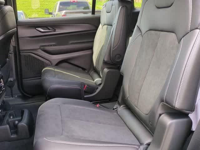 new 2025 Jeep Grand Cherokee L car, priced at $41,370