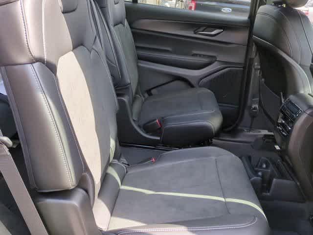 new 2025 Jeep Grand Cherokee L car, priced at $41,370