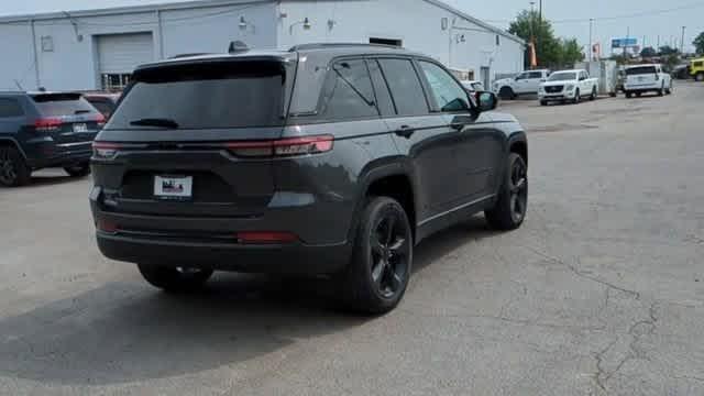 new 2025 Jeep Grand Cherokee car, priced at $39,375