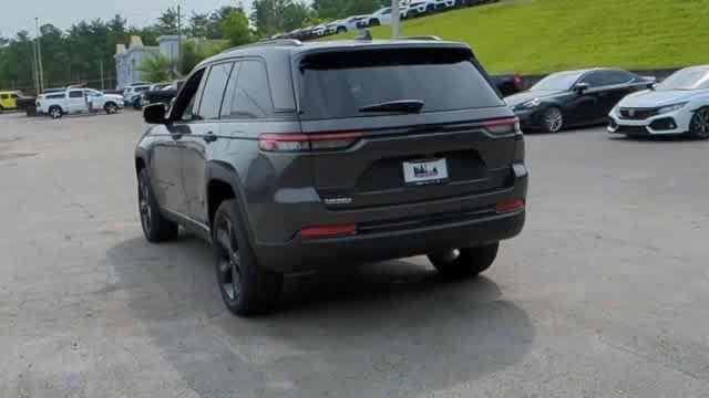 new 2025 Jeep Grand Cherokee car, priced at $39,375