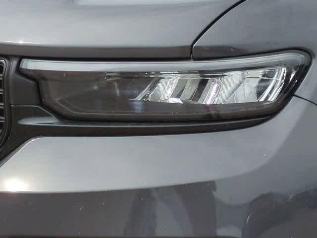 new 2025 Jeep Grand Cherokee car, priced at $39,375