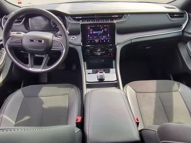 new 2025 Jeep Grand Cherokee car, priced at $39,375