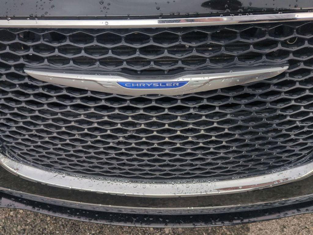used 2019 Chrysler 300 car, priced at $17,500