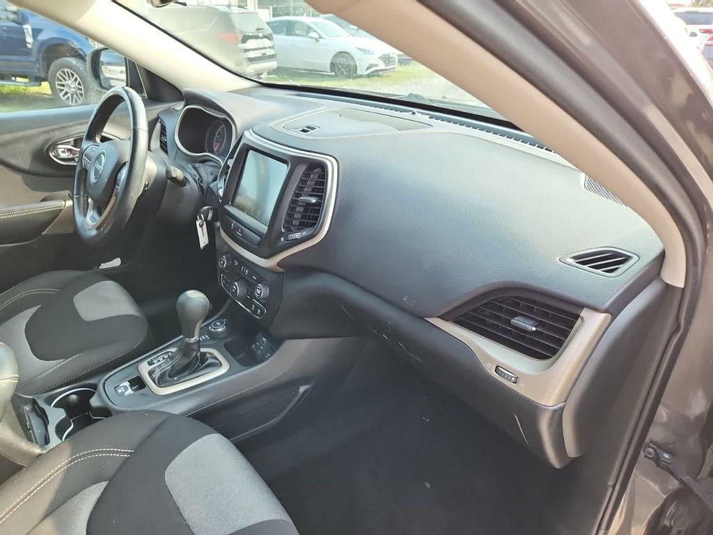 used 2018 Jeep Cherokee car, priced at $12,995