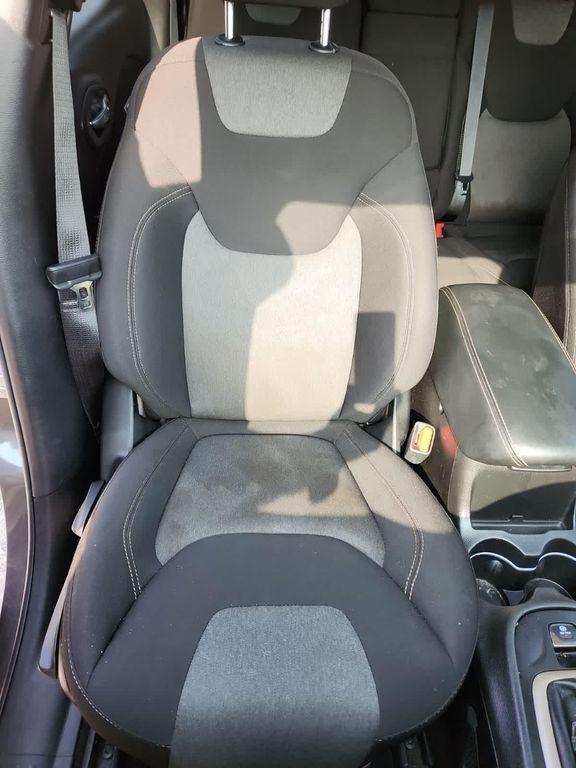 used 2018 Jeep Cherokee car, priced at $12,995