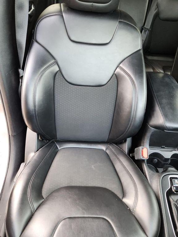 used 2020 Jeep Cherokee car, priced at $16,500