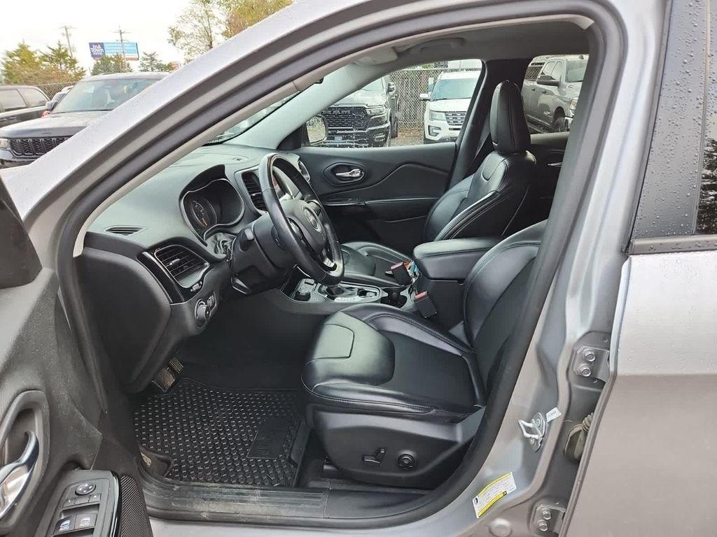 used 2020 Jeep Cherokee car, priced at $16,500