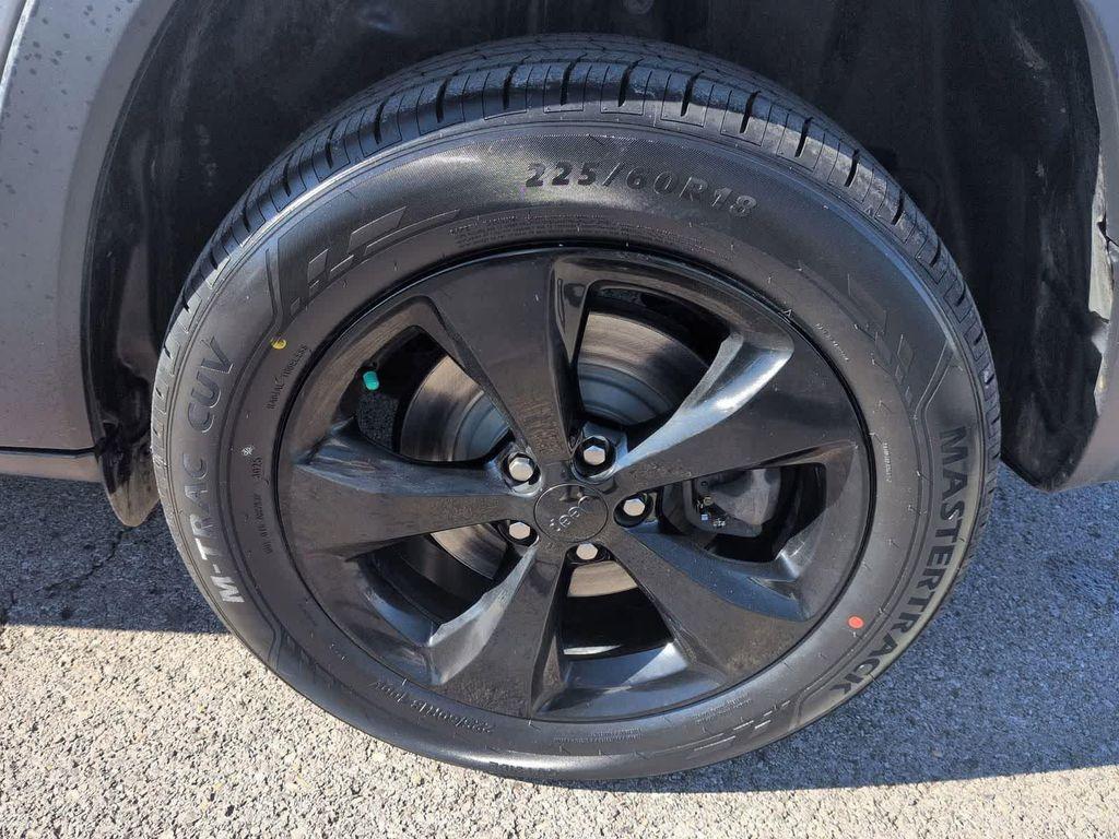 used 2020 Jeep Cherokee car, priced at $13,500