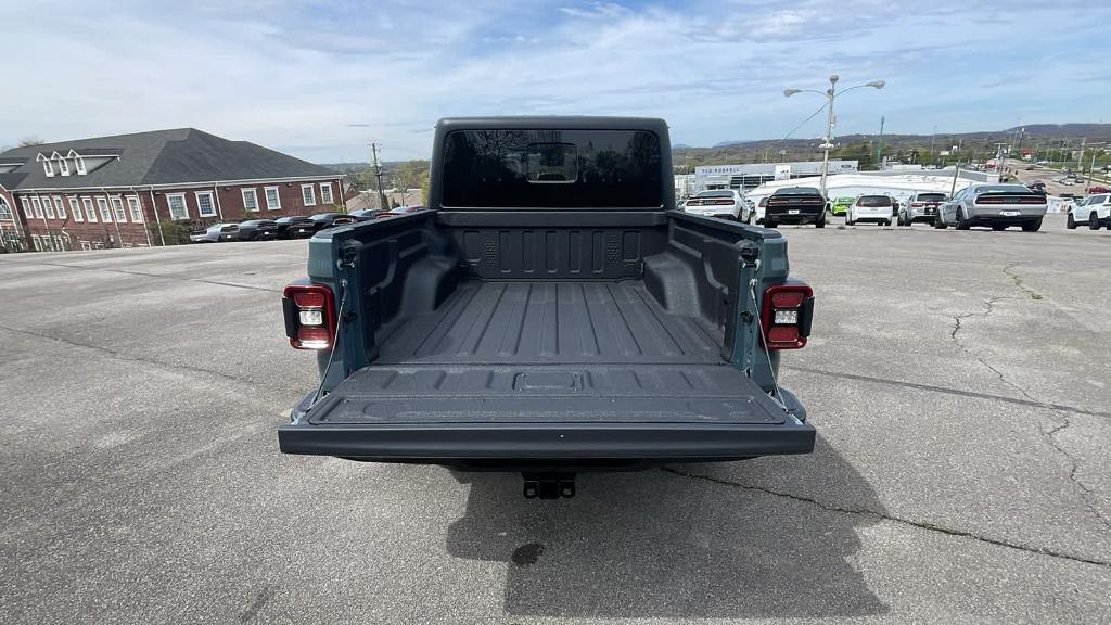 new 2024 Jeep Gladiator car, priced at $59,576