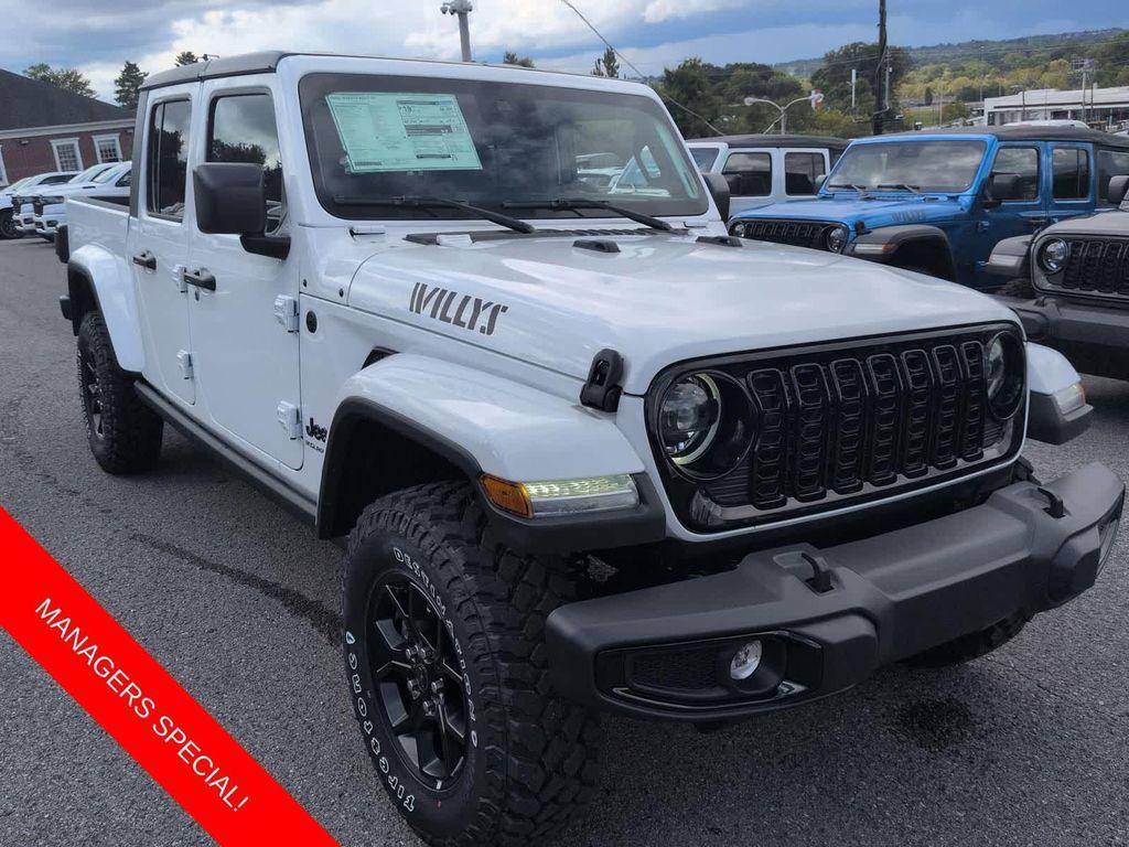 new 2025 Jeep Gladiator car, priced at $39,585