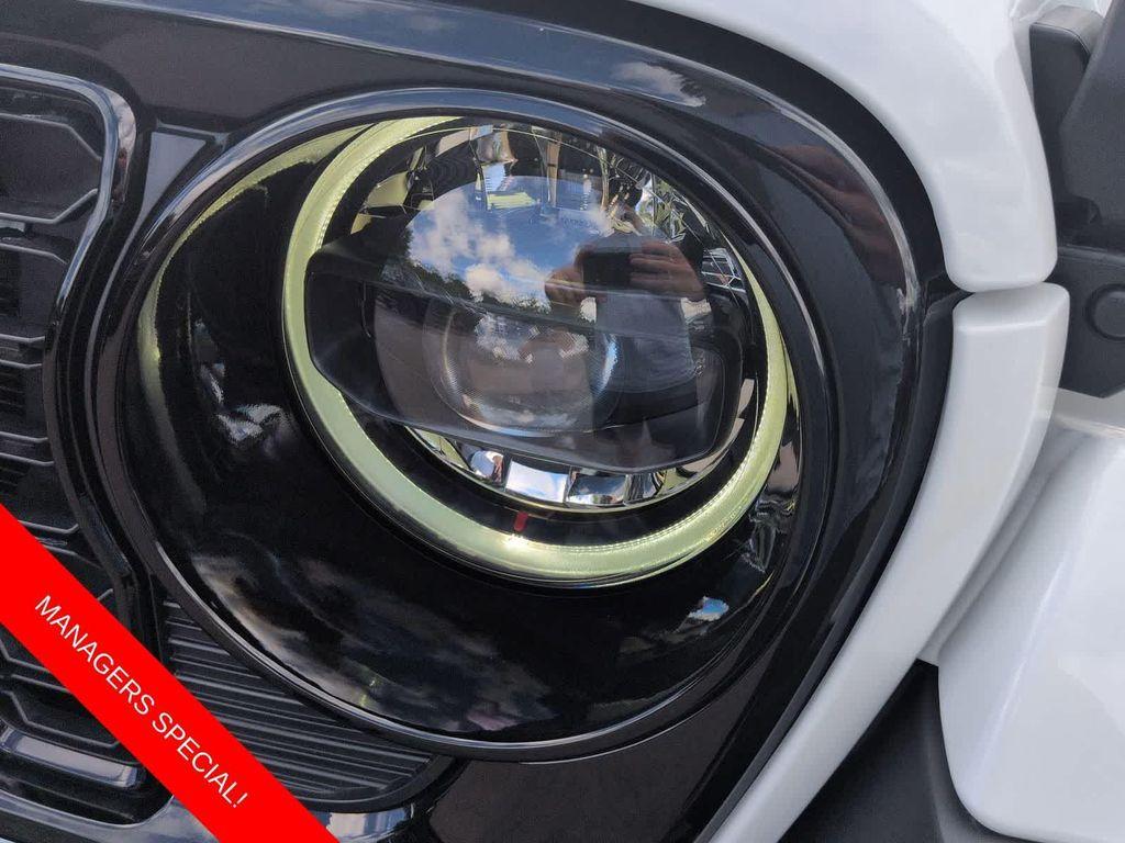 new 2025 Jeep Gladiator car, priced at $39,585