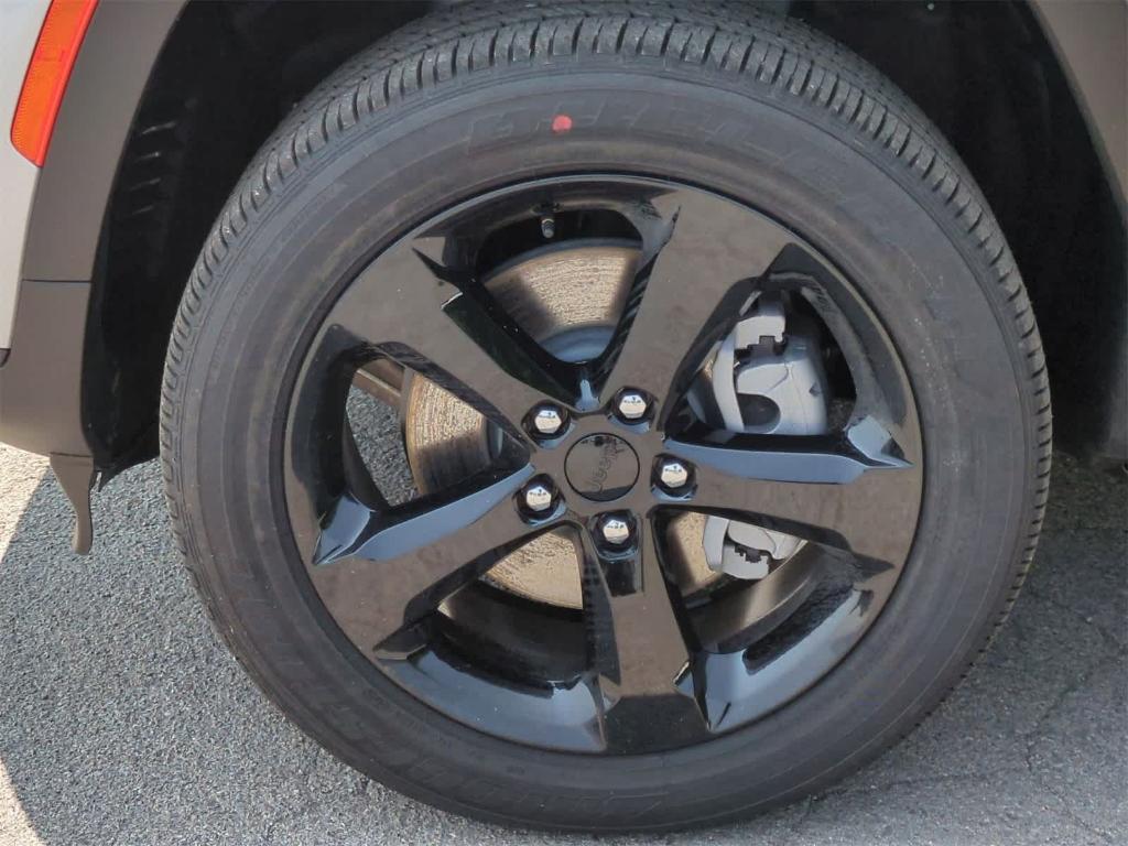 new 2025 Jeep Grand Cherokee L car, priced at $42,370