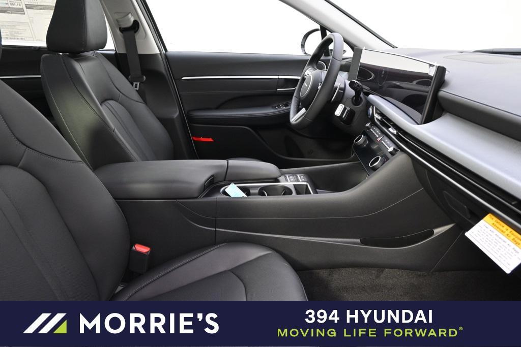 new 2025 Hyundai Sonata Hybrid car, priced at $37,305
