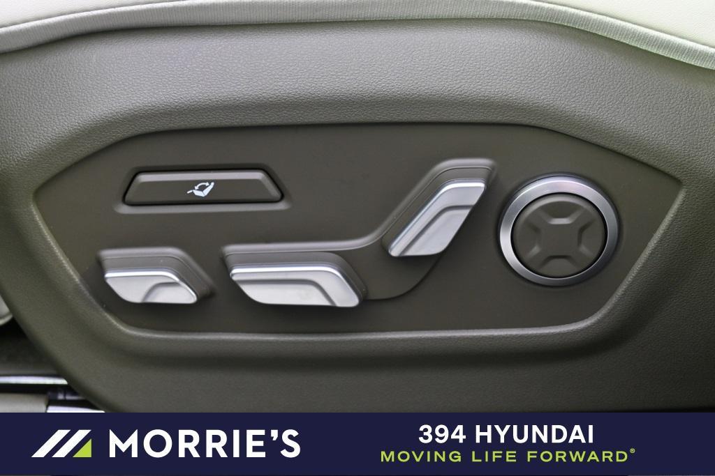 new 2025 Hyundai Santa Fe car, priced at $47,194