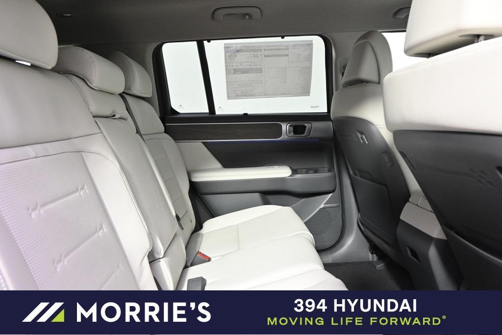 new 2025 Hyundai Santa Fe HEV car, priced at $45,926