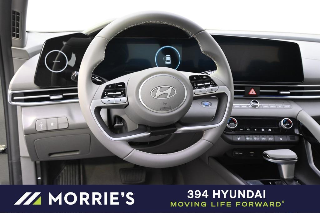 new 2025 Hyundai Elantra car, priced at $25,556