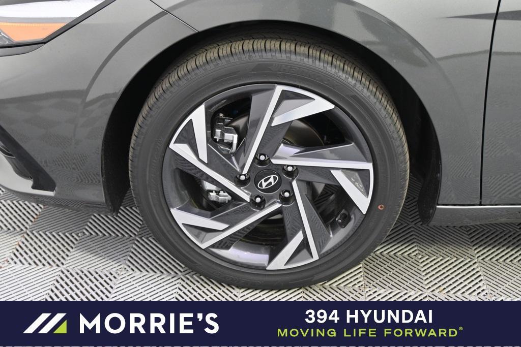 new 2025 Hyundai Elantra car, priced at $25,556