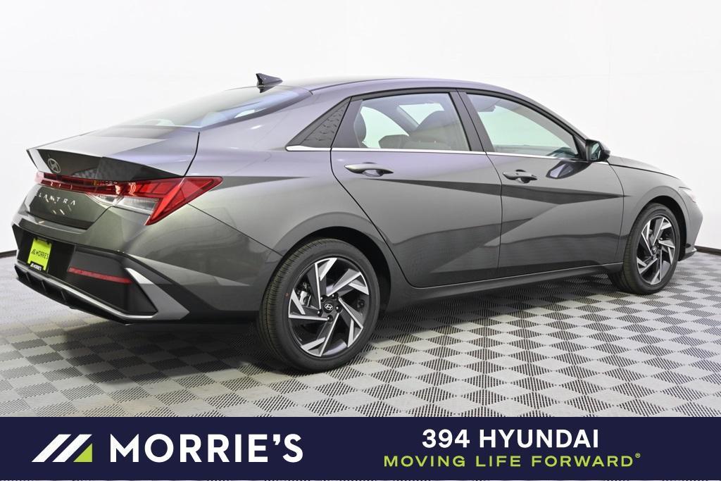 new 2025 Hyundai Elantra car, priced at $25,556