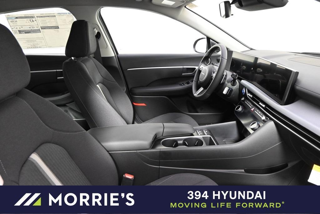 new 2025 Hyundai Sonata Hybrid car, priced at $31,091