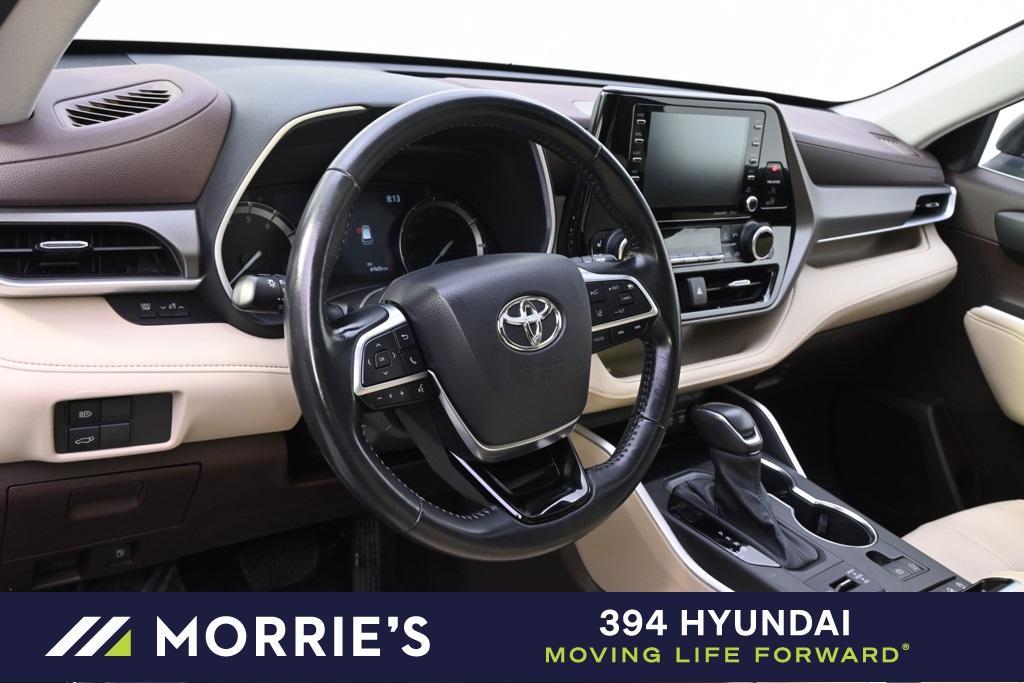 used 2020 Toyota Highlander car, priced at $29,999