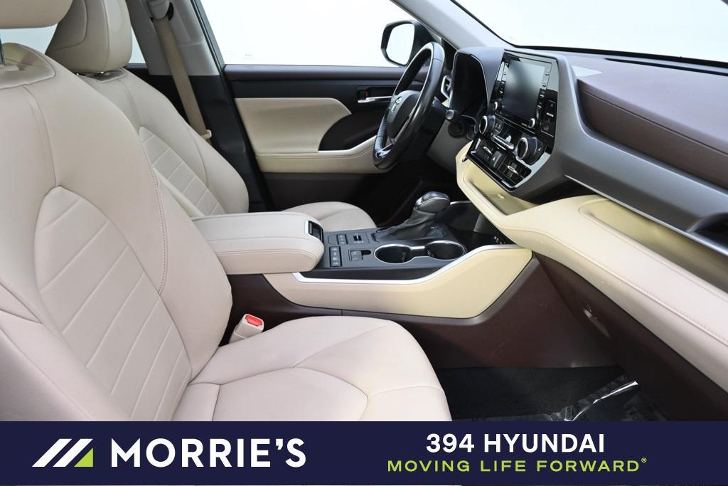 used 2020 Toyota Highlander car, priced at $29,999