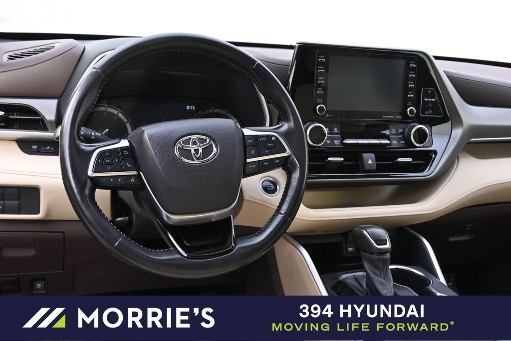 used 2020 Toyota Highlander car, priced at $29,999