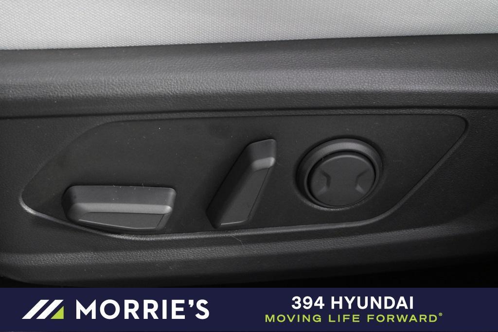 new 2025 Hyundai TUCSON Hybrid car, priced at $33,607