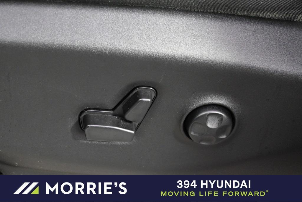 used 2023 Chrysler Pacifica car, priced at $33,999