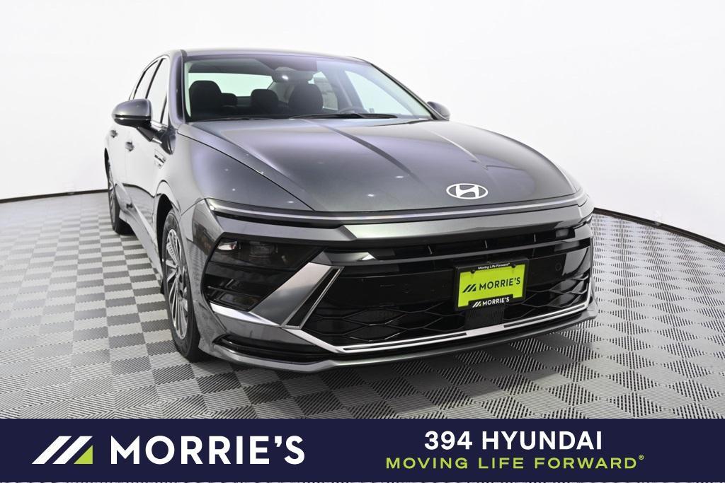new 2025 Hyundai Sonata Hybrid car, priced at $30,678