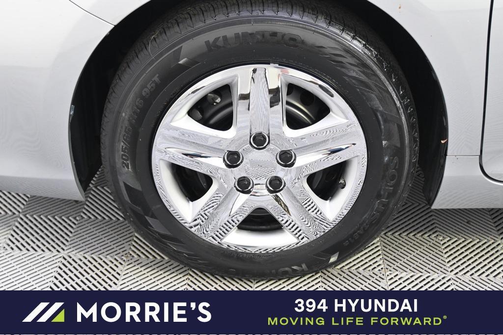 used 2016 Toyota Camry Hybrid car, priced at $20,658