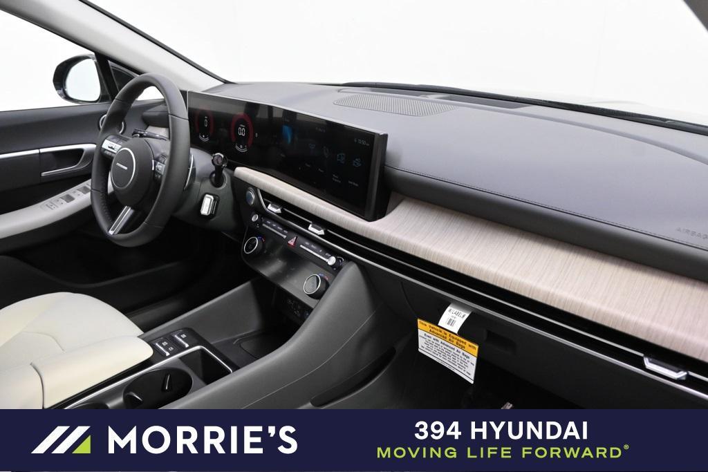 new 2025 Hyundai Sonata Hybrid car, priced at $30,738